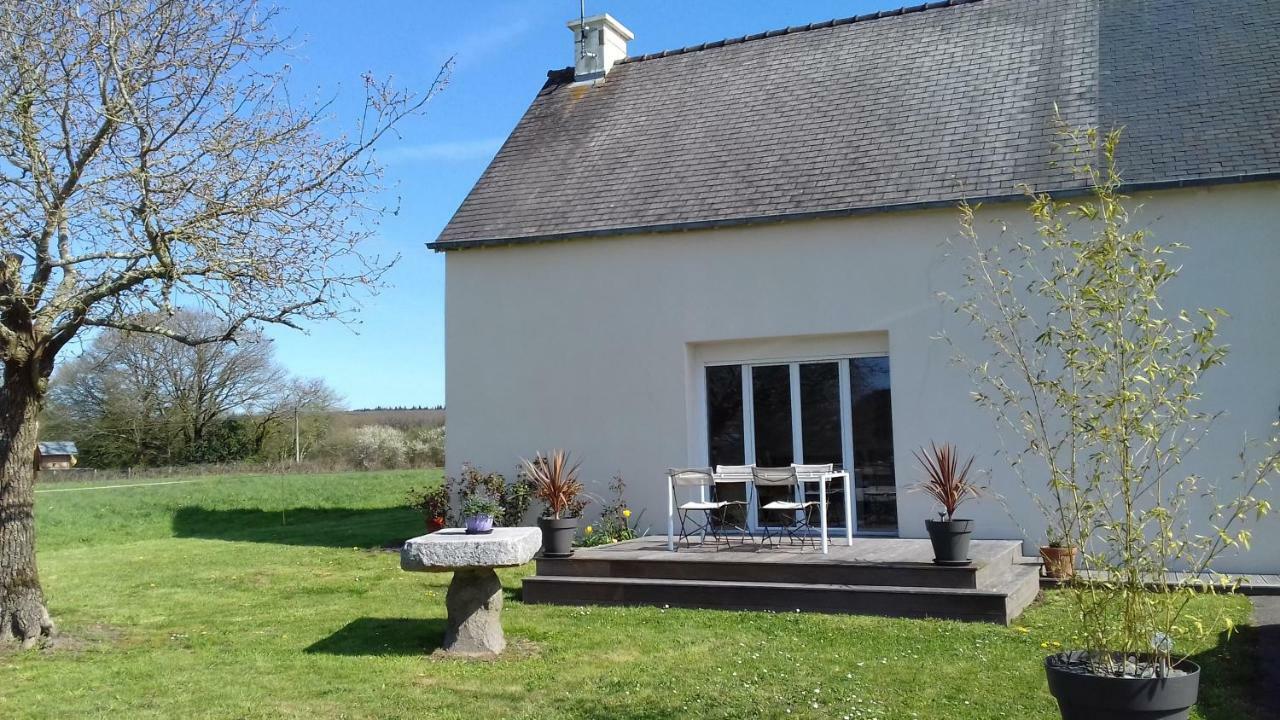 Holiday home Le Bois Du Loup En Broceliande Paimpont