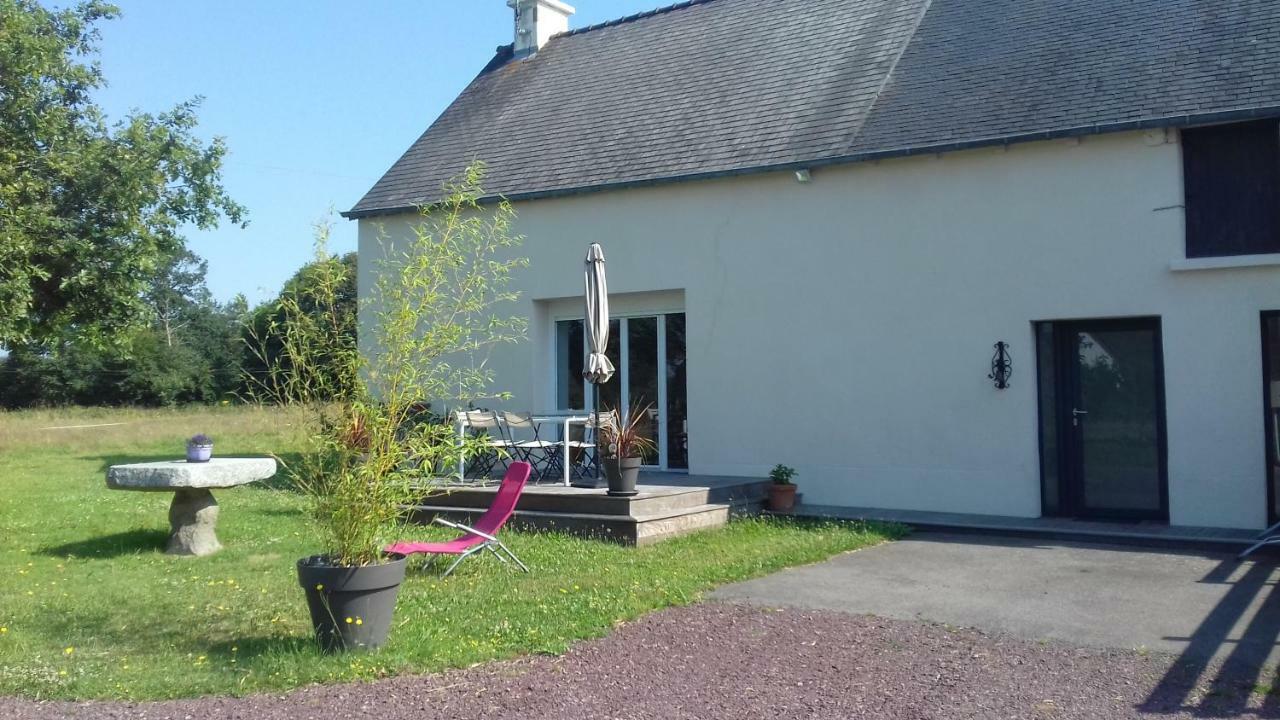 Holiday home Le Bois Du Loup En Broceliande *
